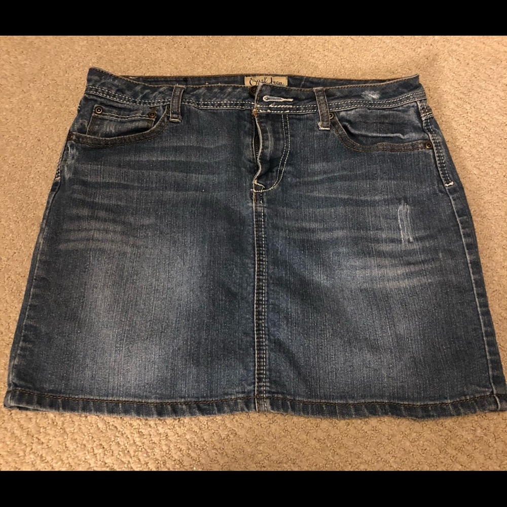 Jean skirt - size 8 - perfect condition